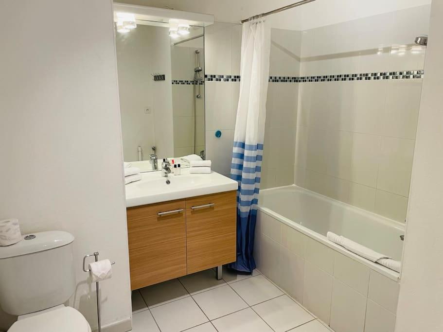 Majestic Apartment Besancon Bagian luar foto
