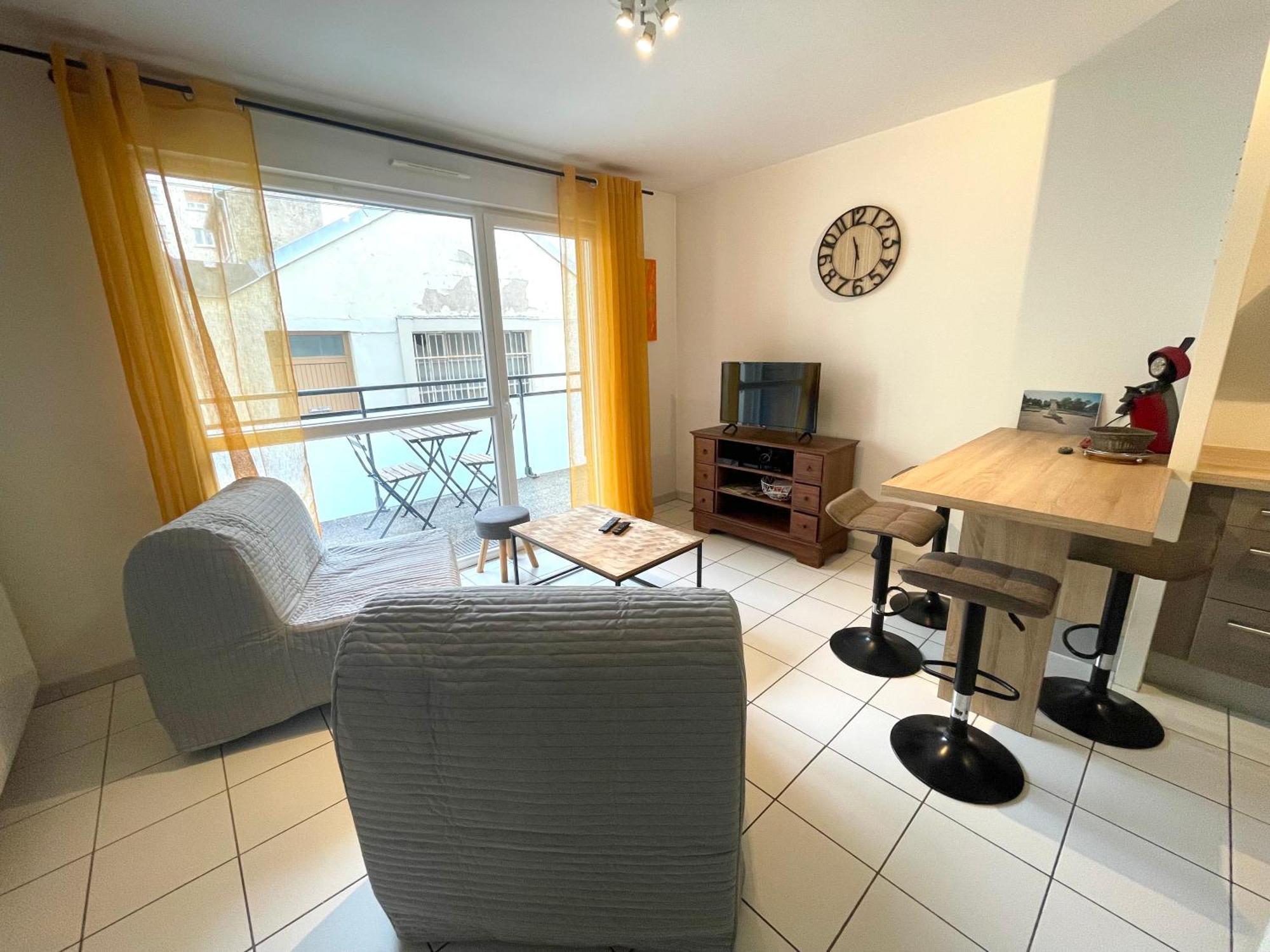 Majestic Apartment Besancon Bagian luar foto